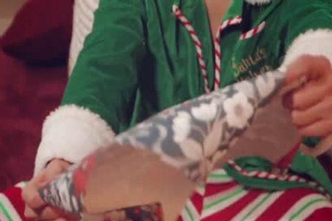 Santa Claus Is Cumming To Town