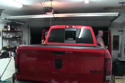 boyz slamming On A Truck