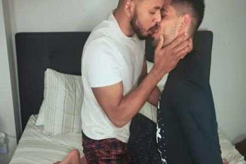 NYE Sex between tasty guys