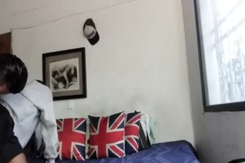 Max bonks A large wazoo