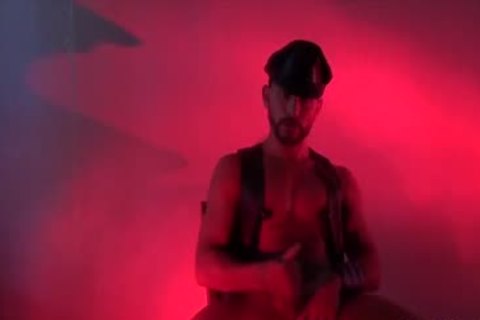 Hung With big Balls, Antonio