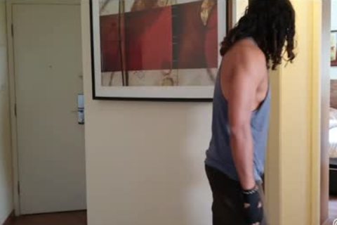 Realizando O Desejo Do Amigo De Sentir Dois Paus No Cuzinho. SerÃ¡ Que Aguentou A DP Dos Dotados? Parte 02