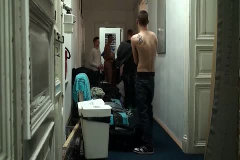Jozef Vavrich group bang raw Backstage