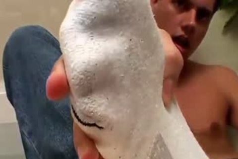 Ash Toegasm In The Tub