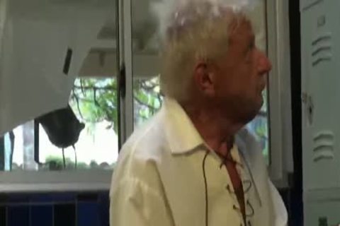 Grampa large dong acquires Whamo