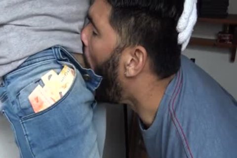 Tattooed Latin gets supplementary specie To Ride Stranger's shlong