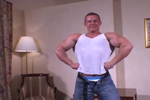 Muscle Hunks - Johnny Dirk (young Exhibitionist two)