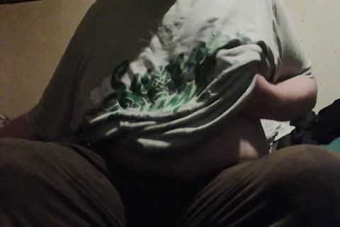 Mit Der Burste Von Hinten Zum Orgasmus Gebracht