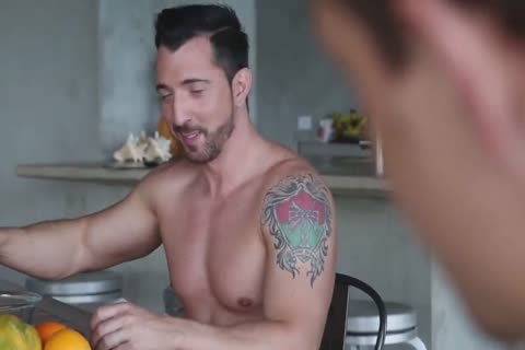Jimmy Durano pounding Carter Dane