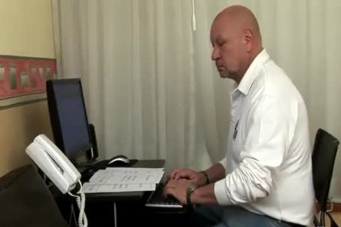 The Office lad Delivers (MFD)