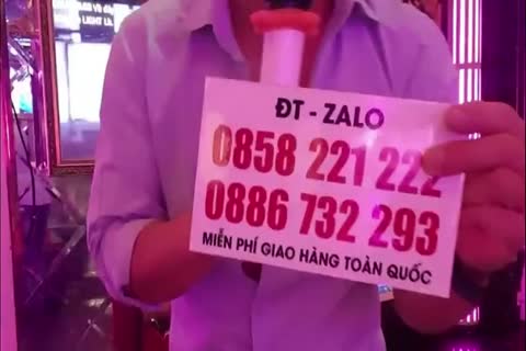 cook jerking When Singing