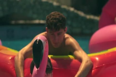 Josh, Joey, Corbin, Cameron, Luke & gal - Splash