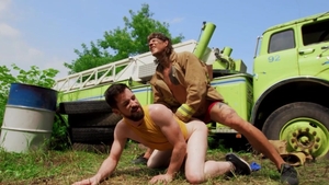 Bromo US: Thyle Rides Bo's Big Tool at Work