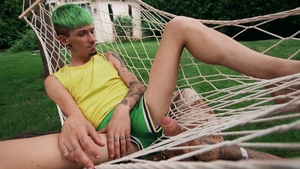 Bo's Hammock Bonanza with Charly