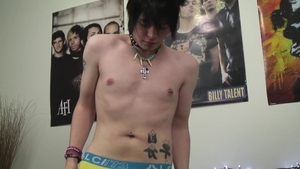 avid Rocker teen Rubs His chubby shlong