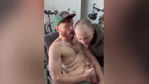 men kissing Compilation ?