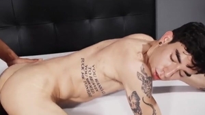 Skinny hooker gets Barebacked. Facial dong juice flow