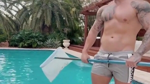 Me Follo A Un Tio Por Primera Vez. charming gay Sex
