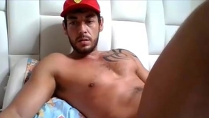 Tattooed And Bearded ebon guy Jerks His 10-Pounder Quickly