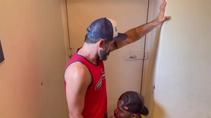 Vitor Guedes Fudendo Com O Dotado Da Academia