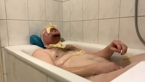 BHDL - THE BREATHTUB 3 - bizarre LATEXGLOVE BREATHPLAY WITH cum drinking IN THE BATHTUB -