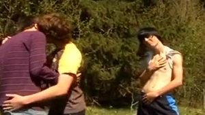 Outdoor Three twinks suck And unprotected fuck