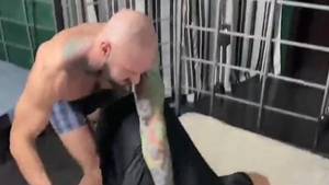 Prison Guard Got The smack Of Hunk Prisoner's cum