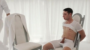 A Tw!nk Passed A gigantic Daddy dick Interview With Flying Colors