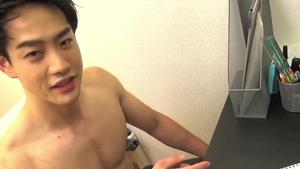 fashionable And beautiful lad!!!