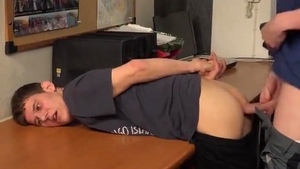 Sam & Axel raw - AIRPORT SECURITY