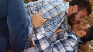 MundoMais_-_Tavern_Farm_3_-_Diego_Wolf,_Johnny_Alves_&_Igor_Ibanez