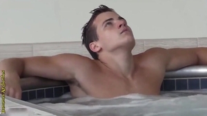 1_2db57de74f8ab1a9db0c40138d146dc3_720.mp4