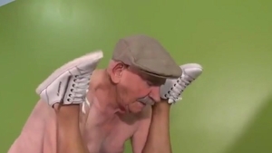 Argentinos - Abuelo Se Coje A Machito Bootom