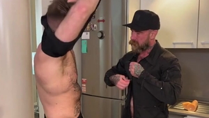 charming shaggy Daddy Plumber Cums To Fix A "drip!" ??