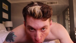 Blond dude Takes knob