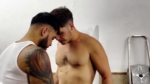 Viktor Rom nails  Gym teen Eloy Lopez