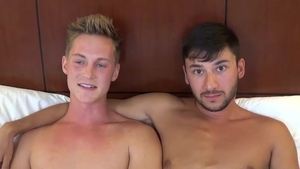 jockbreeders: Filling Scott with Joy