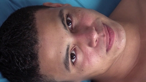 SayUncle X LatinoGuysPorn: Sultry Smiling Wanker