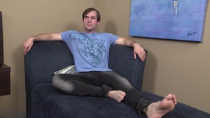 Solo: Nerdy Gay's Thick Cock Seeks Deep Adventures