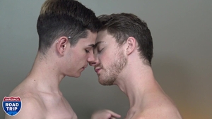 jockbreeders: Bareback Twinks Take Over the Room