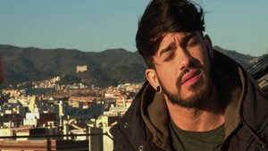 Men: Fondling at the Café Table