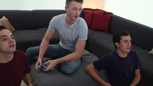 gaycest: Blowjobs for Big Daddies, Twinks in Heaven