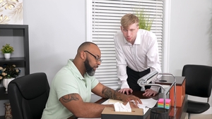 DownLow Boys: Jesse Can't Resist That Tight Bum