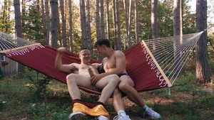 Men: Finn Clings onto Marcus' Love
