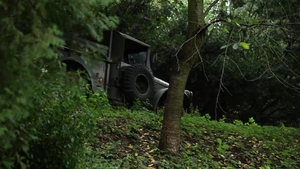 Facial Cumshot Delights for Young Sub and Hunk