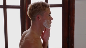 Vegas Shares Hairless Skills