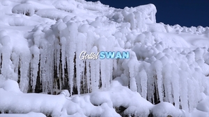 Tub Time Twinks Take a Tumble Together