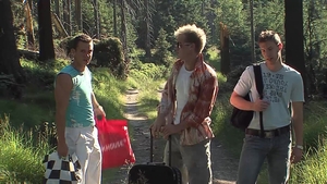 Thomas Dyk Unleashes His Inner Lumberjack