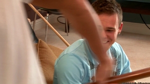 Next Door Buddies: Joey's Mind is Far from Pool