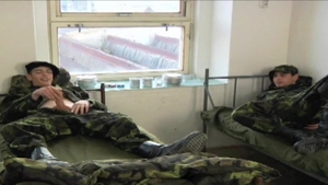 Pee-Guzzling Gays in Full Action